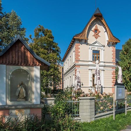 Penzion Vila Machu Kopřivnice Exterior foto