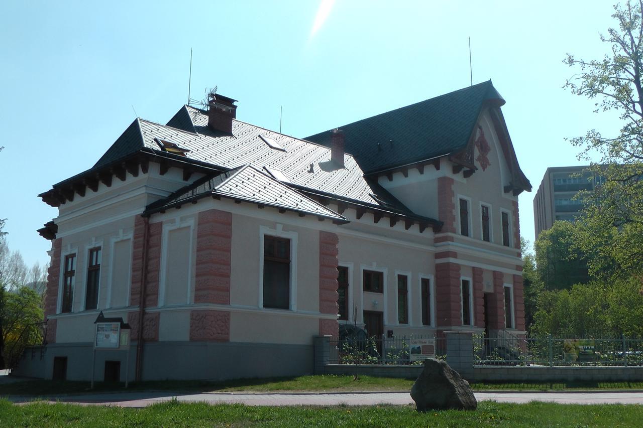Penzion Vila Machu Kopřivnice Exterior foto